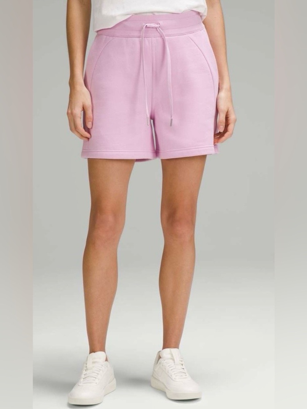 Lululemon NWT Scuba High Rise 5” Shorts with Pockets in Vitapink Size 12